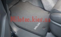 PZ49CNP350KA   Toyota Hilux 2011